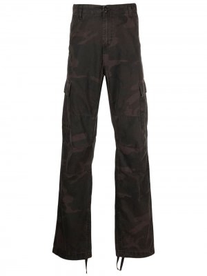 Прямые брюки с камуфляжным принтом Carhartt WIP. Цвет: зеленый