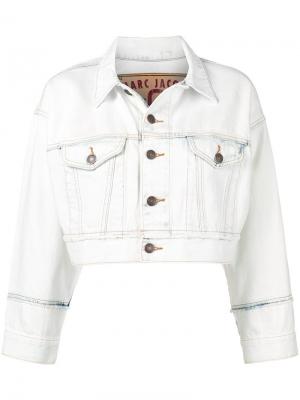 Укороченная джинсовая куртка мешковатого кроя Marc Jacobs. Цвет: белый