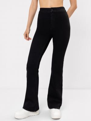 Брюки женские джинсовые клеш в черном оттенке Mark Formelle. Цвет: черный