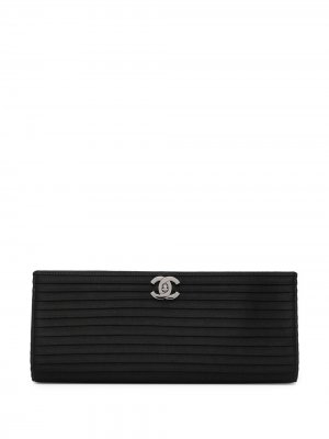 Клатч 2003-2004 годов с логотипом CC Chanel Pre-Owned. Цвет: черный
