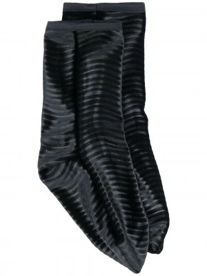 Бархатные носки в полоску Simone Wild. Цвет: черный
