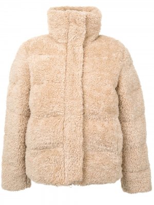 Куртка-пуховик из искусственного меха Unreal Fur. Цвет: коричневый