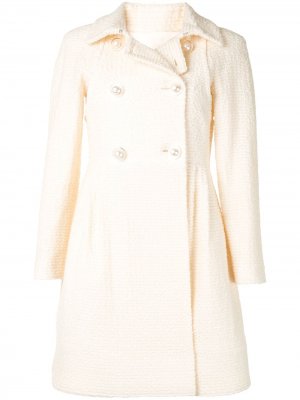 Двубортное пальто из ткани букле Chanel Pre-Owned. Цвет: белый