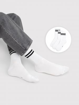 Мультипак мужских высоких носков (3 пары) белого цвета с черными полосками Mark Formelle. Цвет: белый-3
