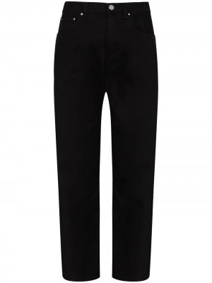 Укороченные джинсы прямого кроя Totême. Цвет: черный