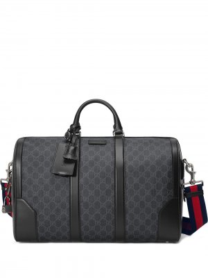 Дорожная сумка с узором GG Supreme Gucci. Цвет: черный