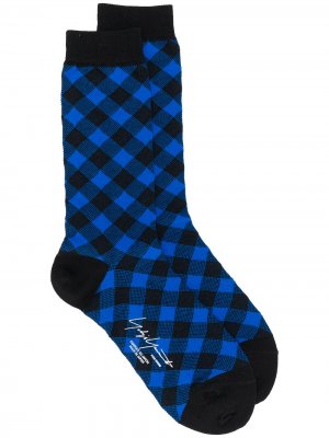 Клетчатые носки с логотипом Yohji Yamamoto. Цвет: синий