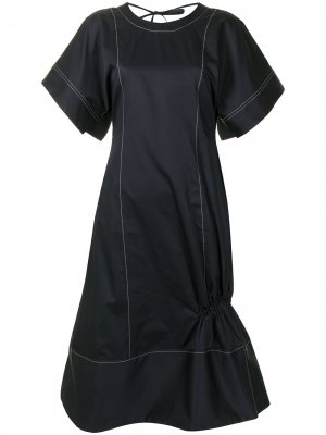 Платье с контрастной строчкой и короткими рукавами Eudon Choi. Цвет: синий