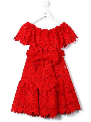 Вязаное крючком платье с открытыми плечами Little Bambah. Цвет: красный