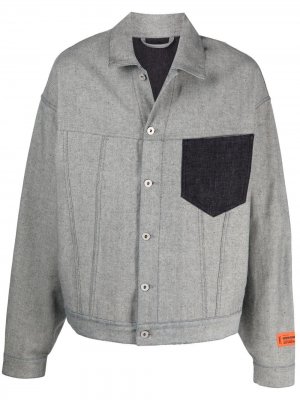 Джинсовая куртка с контрастным карманом Heron Preston. Цвет: серый