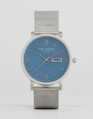 Серебристые часы с сетчатым браслетом  Grant Ted Baker. Цвет: серебряный