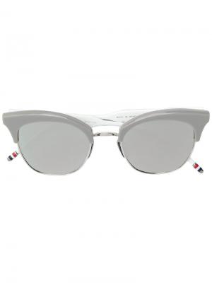 Солнцезащитные очки в оправе кошачий глаз Thom Browne Eyewear. Цвет: серый