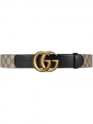 Ремень GG Marmont с узором Supreme Gucci. Цвет: нейтральные цвета