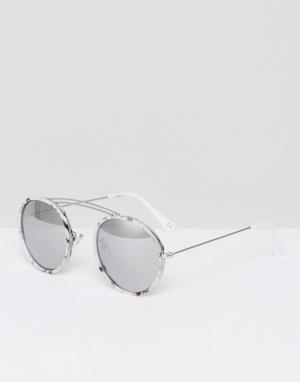 Круглые солнцезащитные очки с зеркальными линзами и мраморной отделкой ASOS. Цвет: черный