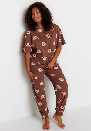 Пижама Trendyol. Цвет: коричневый